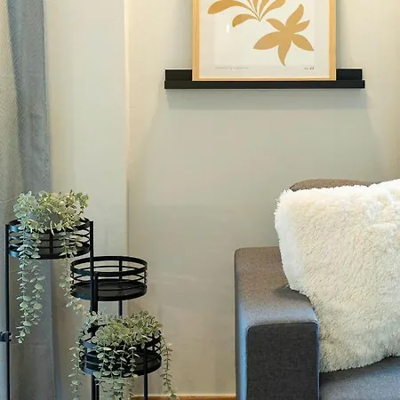 Apartment Chic Retreat 2bd 2 Bathrooms *