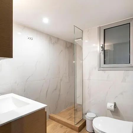Chic Retreat 2bd 2 Bathrooms