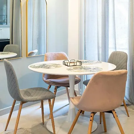 Apartment Chic Retreat 2bd 2 Bathrooms Athens